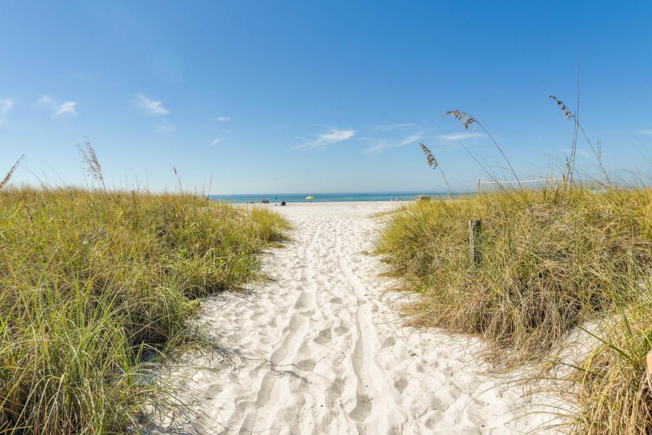 Top-Floor Sunset Vistas Condo Ocean-View Balcony! St. Pete Beach Exterior photo